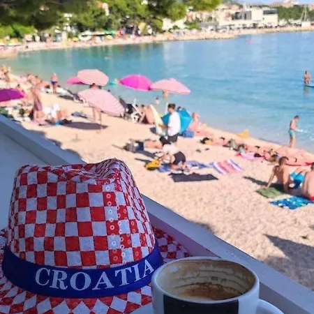 Dm * Baška Voda